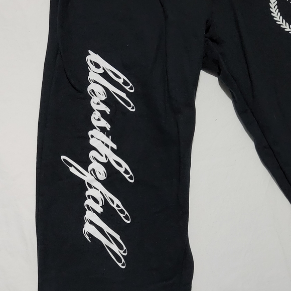 NWOT RARE BLESSTHEFALL Logo Retro Sweatpants Metalcore Band Merch Unisex - Picture 5 of 9